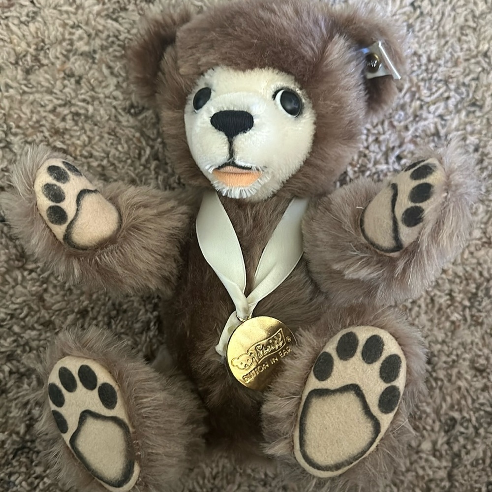 Steiff bear